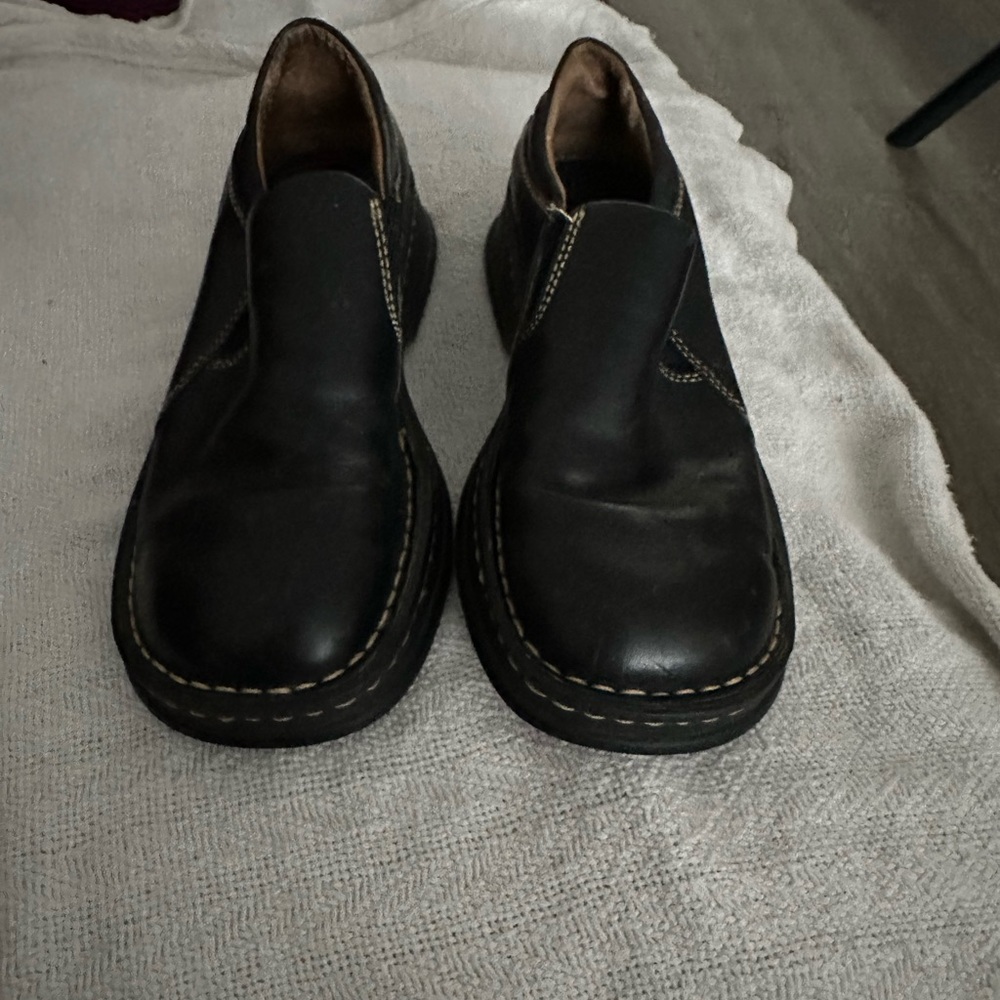 Awesome born shoes